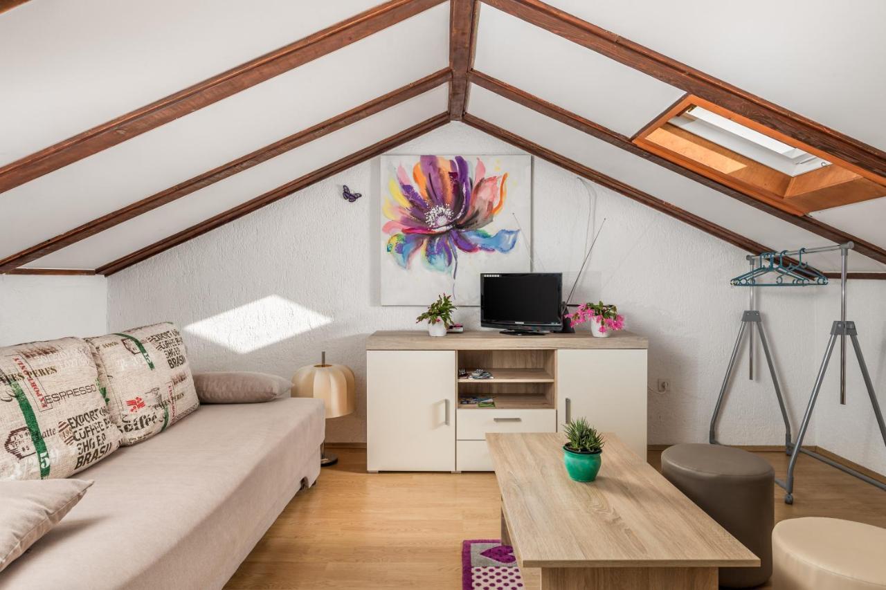 Holiday House Marica 로브란 외부 사진